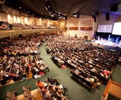 Pastors Challenged to 'Ordain' Every Christian, Not Do Ministry for Them