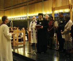 Ecumenical Head: Our Call Is to Carry the Cross