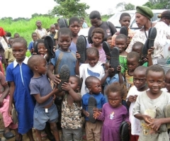 Tens of Thousands Go Shoeless for a Day