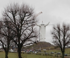 Polish Town Erects World's Largest Jesus Statue