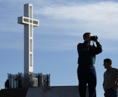 Calif. War Memorial Cross Unconstitutional, Court Rules