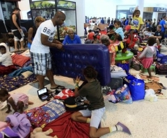 Call for Prayer as Cyclone Yasi Hits Flood-Ridden Parts of Australia