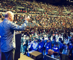 Greg Laurie in Auckland: God's Word Has Real Power for the Hurting