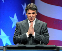 Judge Dismisses Atheists' Suit, Allows Rick Perry to Attend Prayer Event