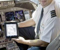 United, Continental Pilots Dump Heavy Paper Manuals for Slick iPads