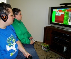 Christian Couple to Play Xbox 360 Games in 24-Hour Fundraiser