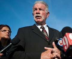 Quran-Burning Preacher Terry Jones Announces Presidential Bid, Expects Muslim Votes