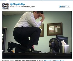 Tim Tebow: Denver Bronco Quarterback Inspires Odd 'Tebowing' Prayer Tributes Online (PHOTOS)