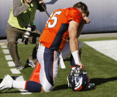 Tim Tebow's Religion Gaining 'Cult' Following With Tebowing