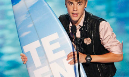 Justin Bieber 'Under The Mistletoe' Revealing the Message of Christ?