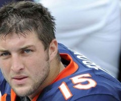 Tim Tebow's Christianity Draws Careful Encouragement From Kurt Warner