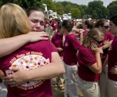 Virginia Tech Shooting: Students Flock to Social Media Sites to Show Support During Lock Down