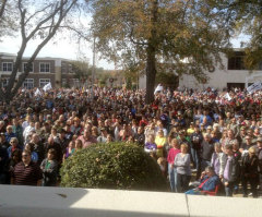 5,000 Christians Attend Rally to Support Nativity at Texas Courthouse