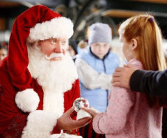 Half of Americans Say Santa Detracts From Religious Significance of Christmas