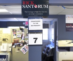 Santorum Looks Beyond Evangelicals to Attract NH Votes