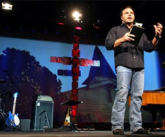 Mark Driscoll's 'Real Marriage' Draws Controversy for 'Invasive' Sex Talk