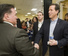 Santorum Rakes in Endorsements, Campaign Cash