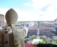 Pope Prays for End to Violence in Africa and Middle East in Easter Message