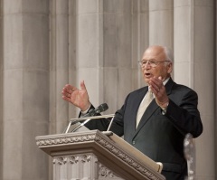 Chuck Colson Honored as 'Champion' of Christian Faith at Memorial Service