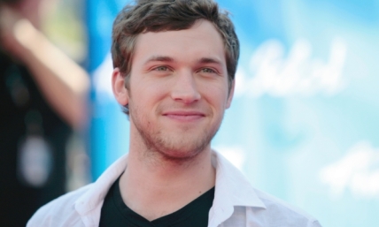 'Idol' Winner Phillip Phillips Gives Wisdom to Christian Teens Attending Youth Camp