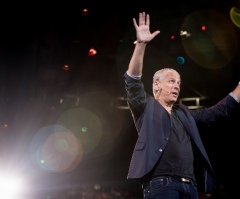 Louie Giglio at Hillsong Conference: 'Praise Led Me Out of Darkness'