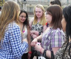 Young Brazilian Evangelists Testify Jesus Christ to Thousands at London 2012 Olympic Games