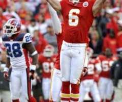 NFL Kicker Cautions Students Against Following False Idols