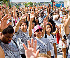 'God Belongs In My City' Youth Prayer Walk Revisits NYC