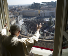 Pope Benedict Becomes First Pontiff to Retire in 600 Years; Reactions From Around the World