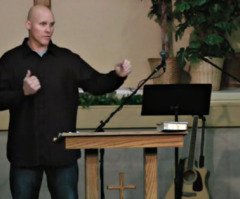 Calif. Pastor Rebukes Christians for 'Worshipping Weapons' Amid Gun Debate