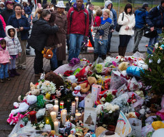 Newtown Received 175,000 Letters; Volunteers Handwriting Thank-You Notes