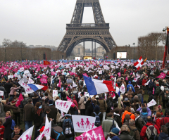 France's Senate Passes Same-Sex Marriage Law; Could Be Legalized by Mid-Year