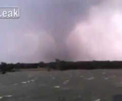 Texas Tornadoes Video Shows Twister Hitting Granbury; At Least 6 Dead (VIDEO, PHOTO)