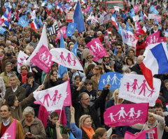 Violence Mars Mostly Peaceful Gay Marriage Protest in Paris