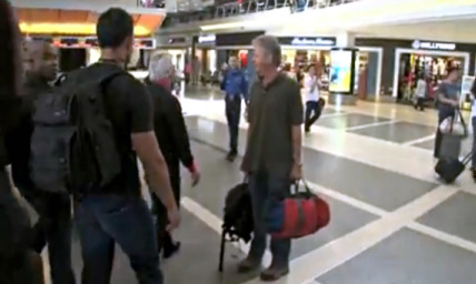 Televangelist Benny Hinn Heckled at Airport, Called 'World's Greatest Scammer'